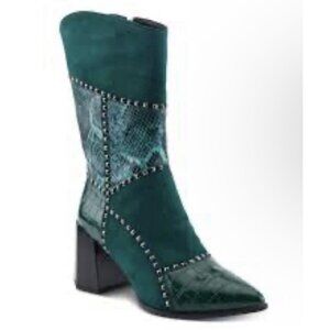 Azura By Spring Step Zayrina Green Boots NIB Embellished Chunky Heel Size 8.5